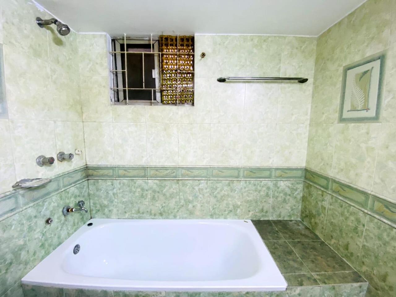 דאהקה Gulshan 1-Cozy Private Attached Bath Room Ac Tv & Netflix מראה חיצוני תמונה